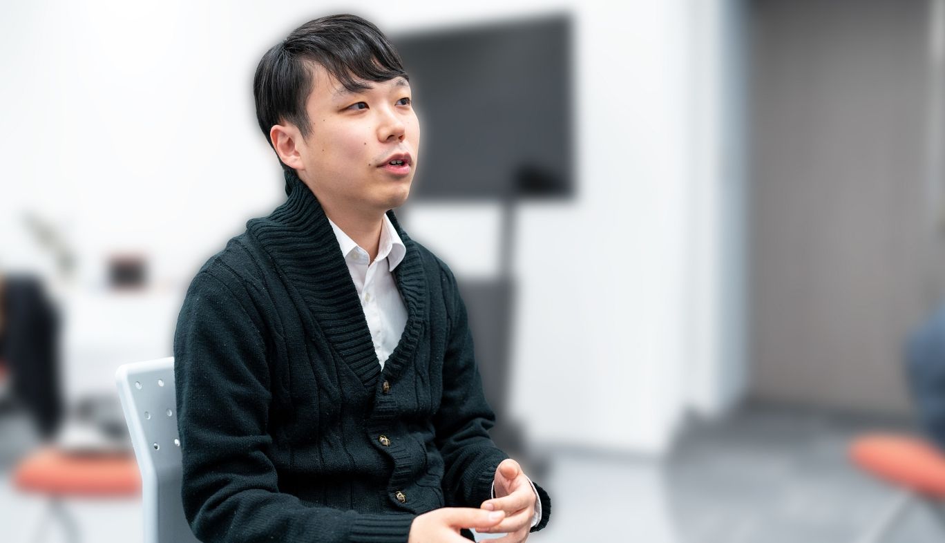 KDDI総合研究所でAIを研究する研究員