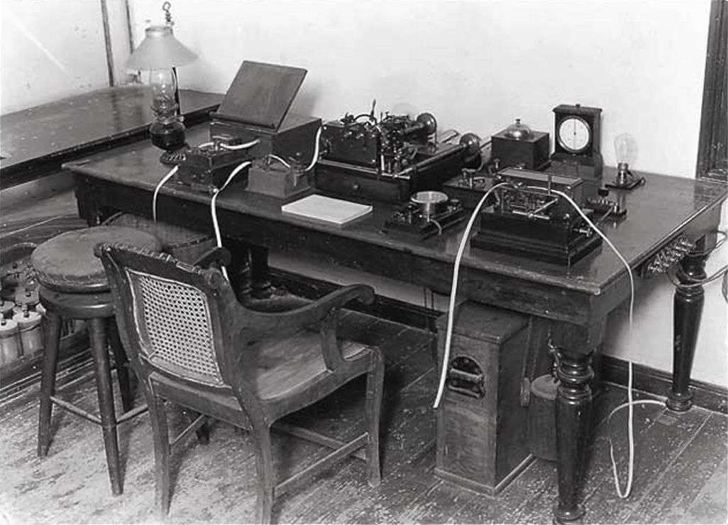 ケーブルハット内の通信施設