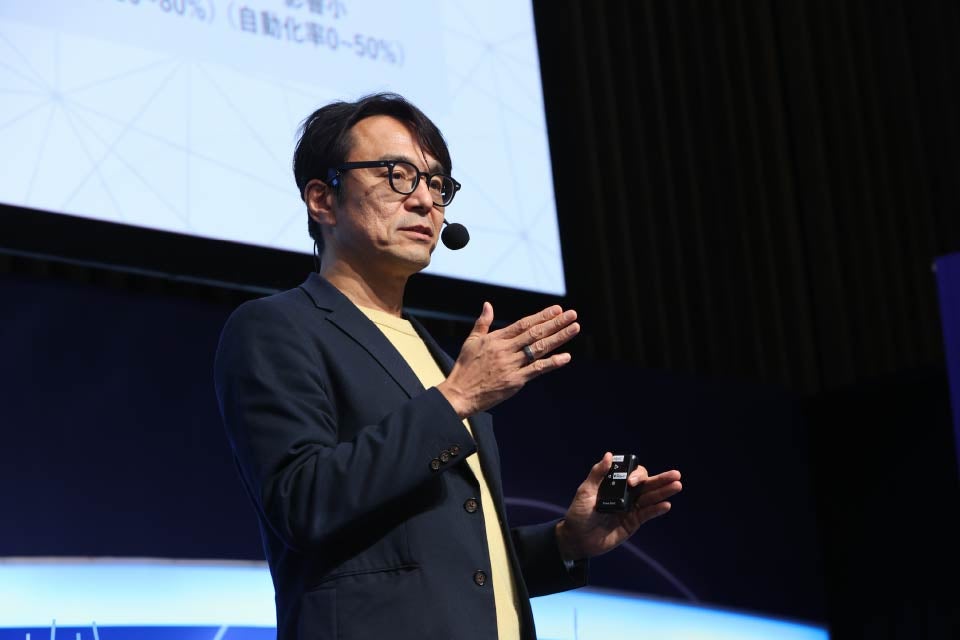 KDDI 執行役員 先端技術統括本部長 兼 先端技術企画本部長 兼 先端プラットフォーム開発本部長 藤井 彰人