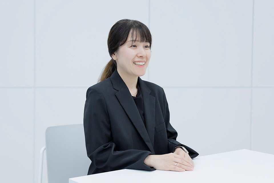 KDDI 経営戦略本部 地域共創推進部 日野 有理砂