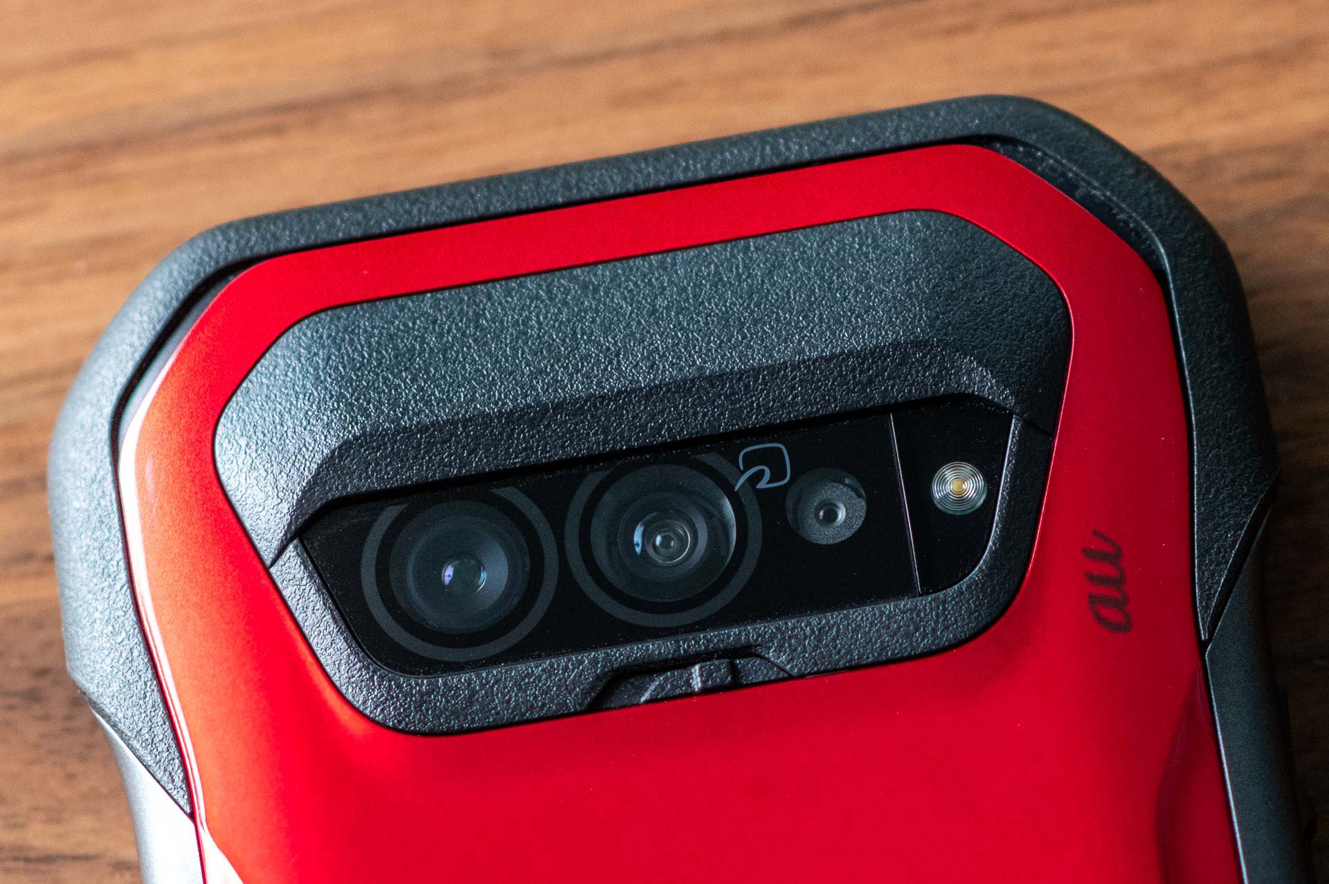 大型化した1/1.55インチの約5,000万画素メインカメラ