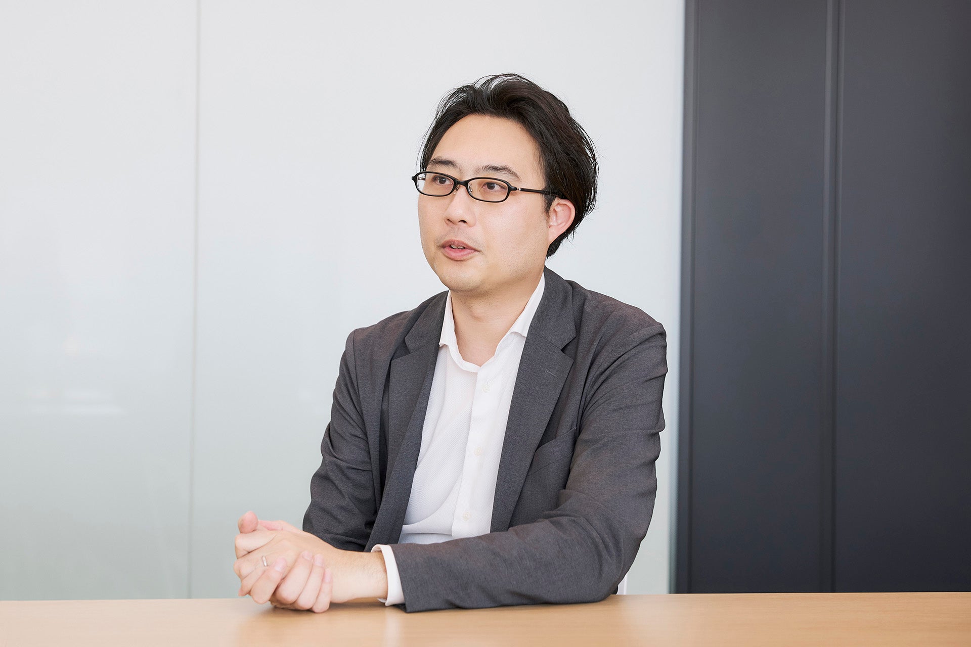 KDDI ビジネス事業本部 グループ戦略本部 テレハウス推進部 鈴木 理元