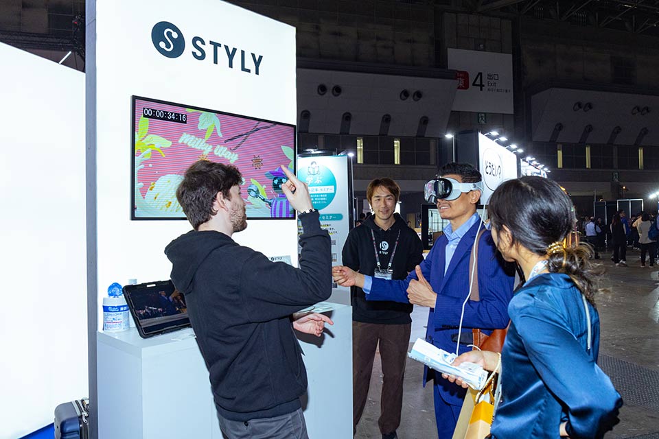株式会社STYLYのブース