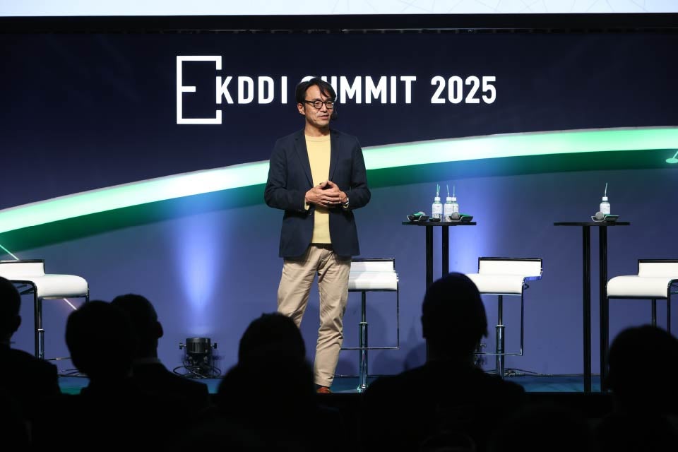 KDDI 執行役員 先端技術統括本部長 兼 先端技術企画本部長 兼 先端プラットフォーム開発本部長 藤井 彰人