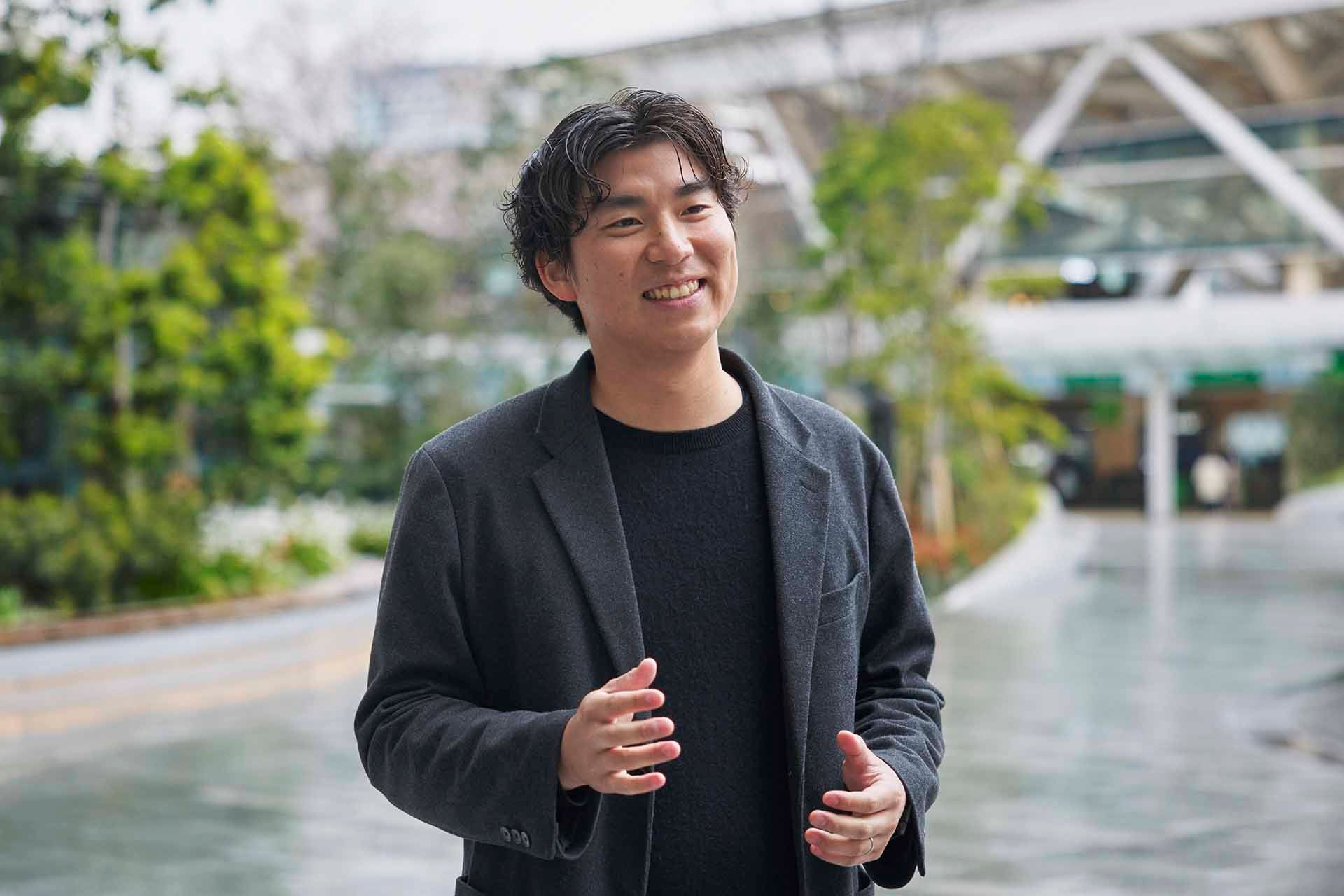 KDDI 経営戦略本部 経営企画2部 兼 オープンイノベーション推進本部 OIビジネス開発部 川邉 晃斗