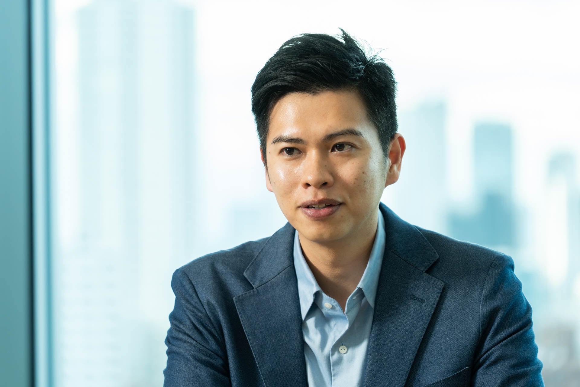 KDDI ソリューション技術運用本部 テレハウス技術部 義経 祥也