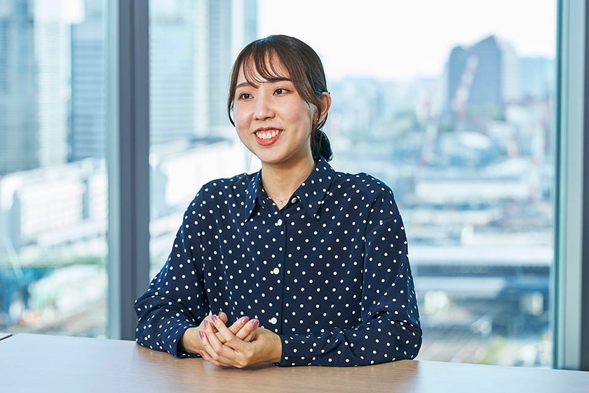 KDDI パーソナル事業本部 カスタマーサービス推進部 杉山 明日香