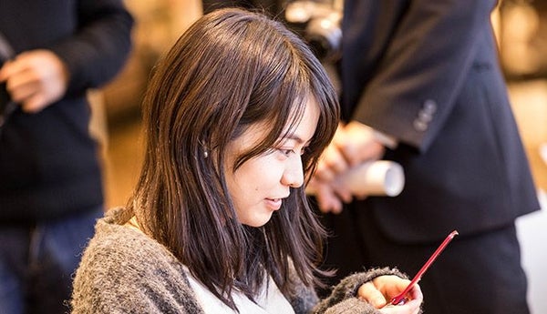 昔のケータイが充電できる！ 『おもいでケータイ再起動』は 仙台でも大盛況だった