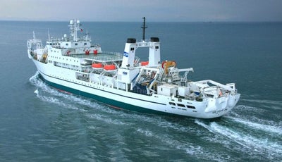 海上から被災地の通信を支援する！ 日本初『船舶型基地局』の舞台裏