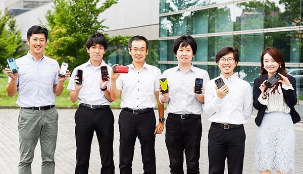 au『TORQUE G04』 開発者インタビュー 落としても割れないタフネススマホの舞台裏