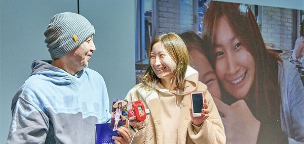 「GINZA 456」で古いケータイを再起動！よみがえった思い出の一枚と記念撮影を