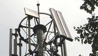 富士山山頂で、日本最速のLTE通信が始まった