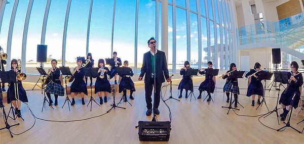 「音のVR」で届ける未来への一歩 「猪苗代湖ズ」の渡辺俊美さんと地元学生が共演